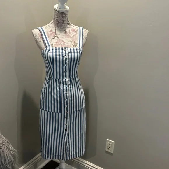 Denim dress - Picture 1 of 3